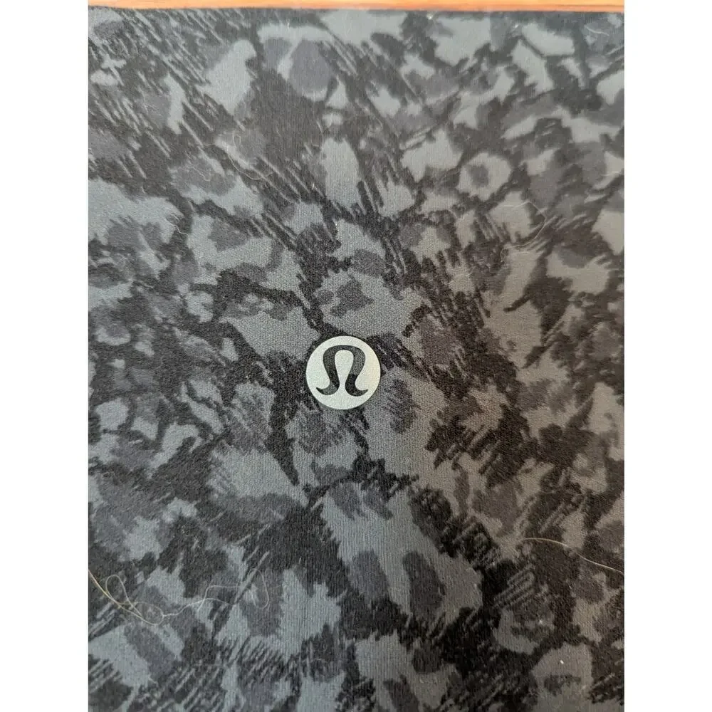 Lululemon Align Leggings Size 4 Wild Thing Camo Deep Coal Minimalist Preppy